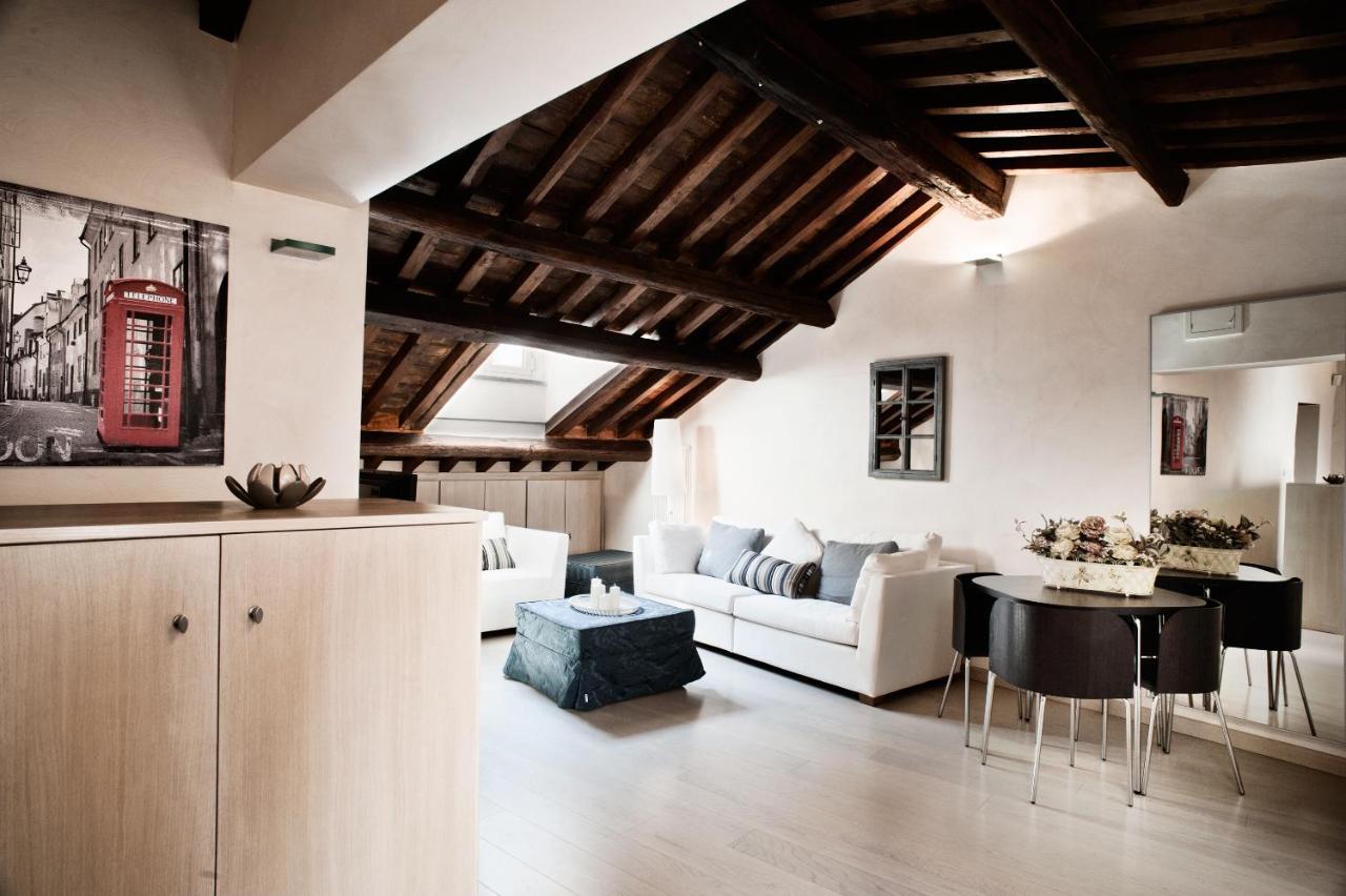 Mansarda Campo Dei Fiori - Via Dei Balestrari 37 Apartment